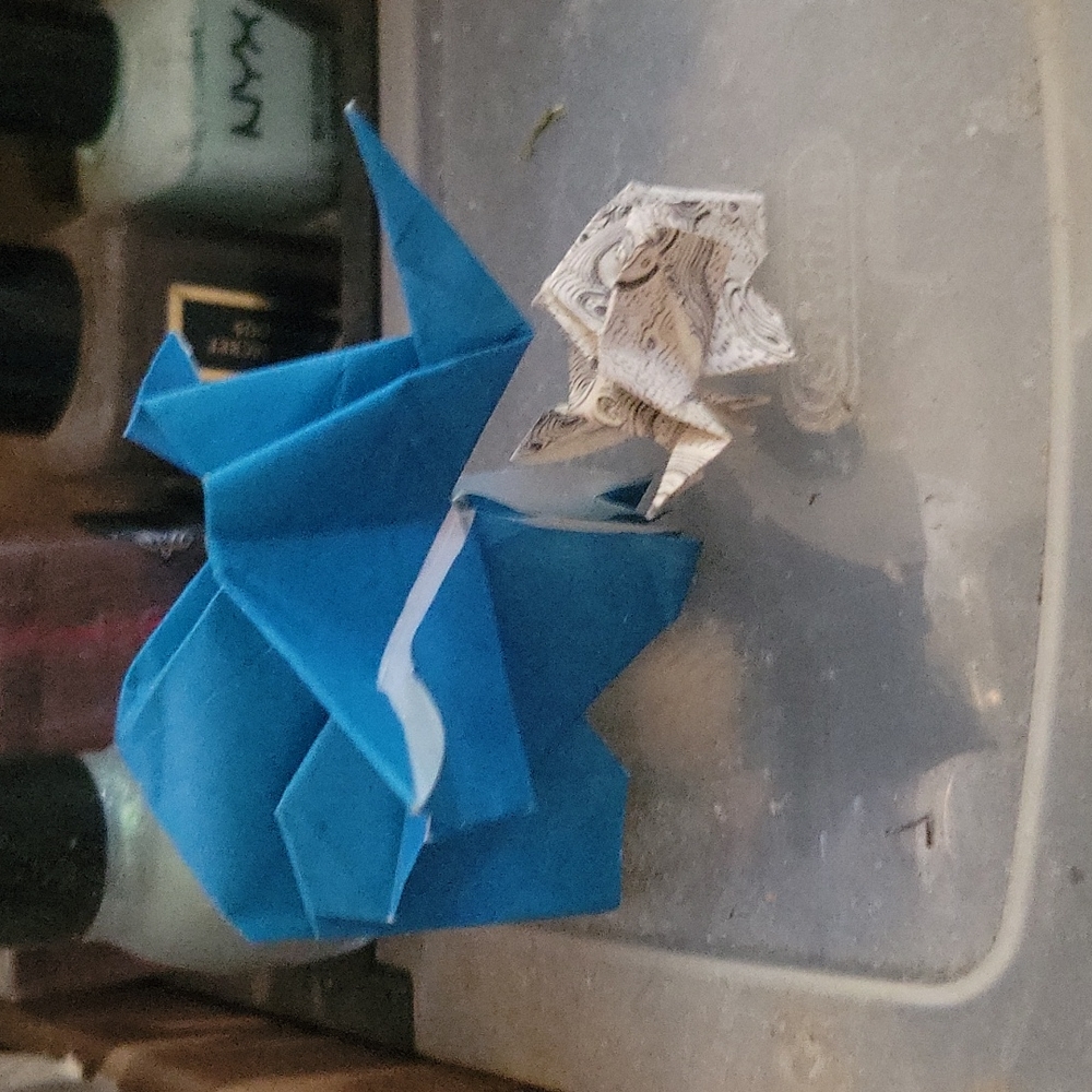 Origami elephant - Picture 2 of 2